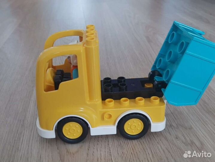 Экскаватор и грузовик. Конструктор Лего дупло