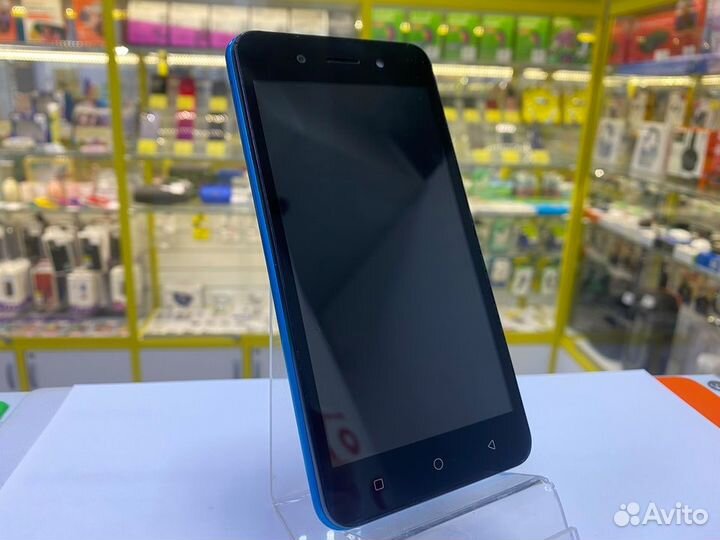 Смартфон itel A17