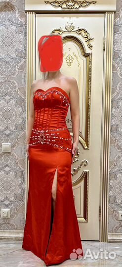 Вечернее платье в пол