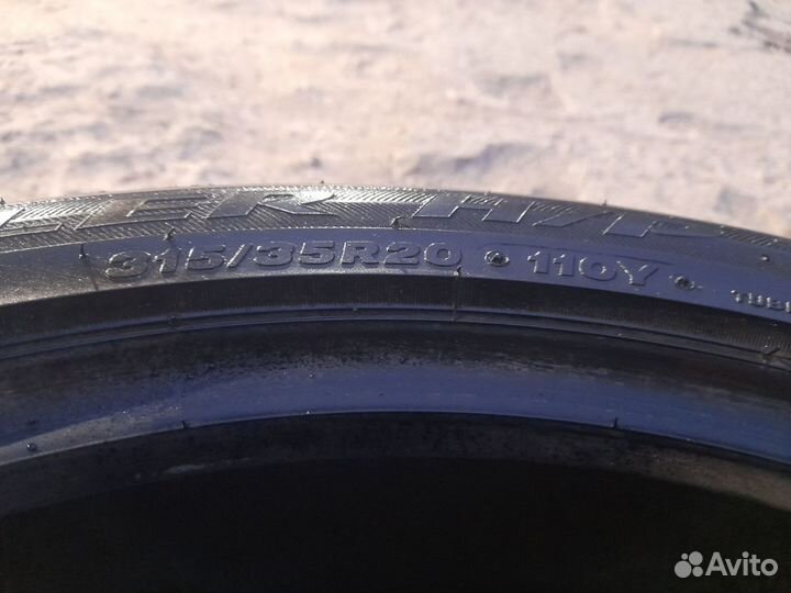 Bridgestone Dueler H/P Sport 315/35 R20 110Y