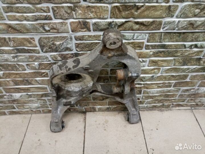 Рычаг задний нижний правый Mercedes-Benz GL/GLS-Cl