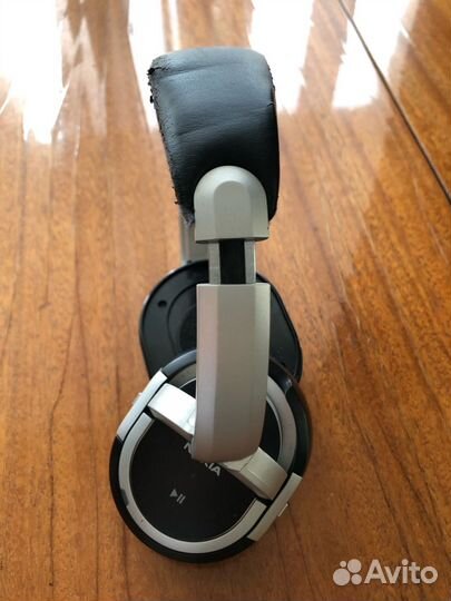 Bluetooth наушники Nokia