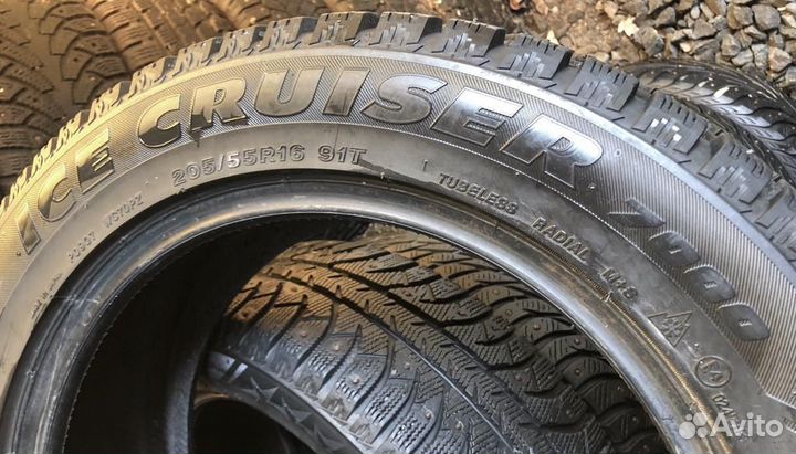 Bridgestone Ice Cruiser 7000 205/55 R16