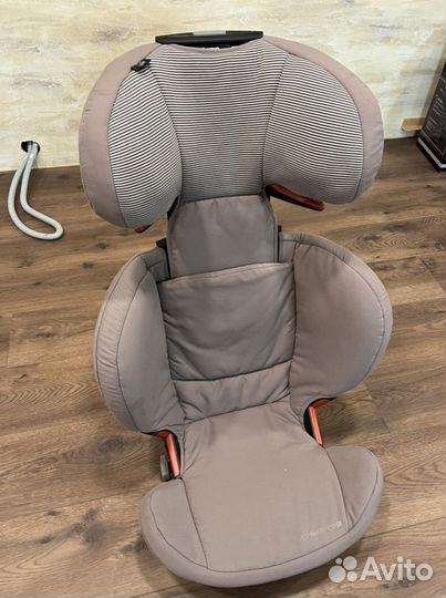 Детское автокресло maxi cosi