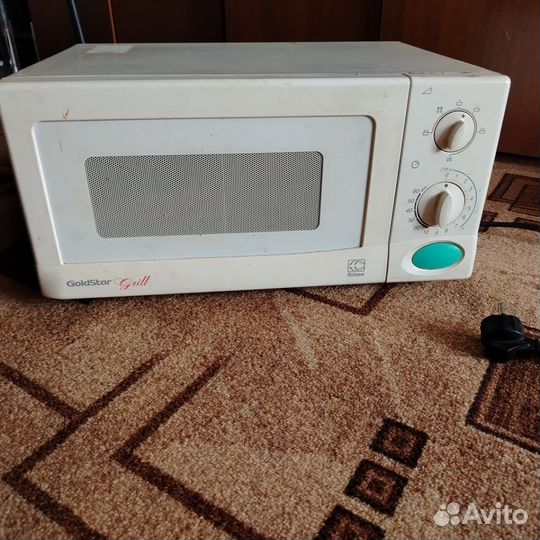 Микроволновка GoldStar MH-6746D