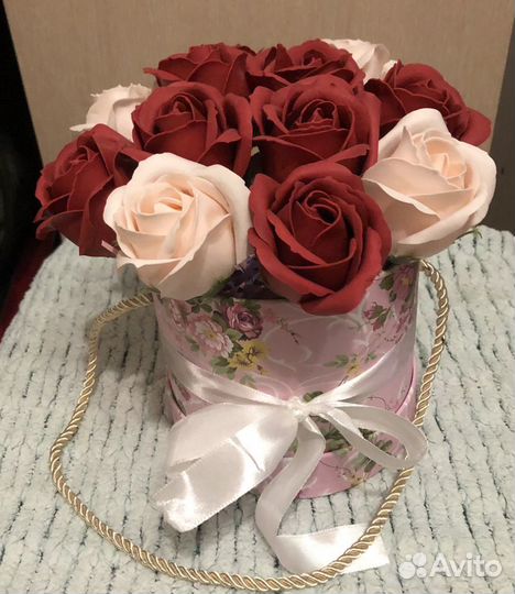Мыльные розы в коробке