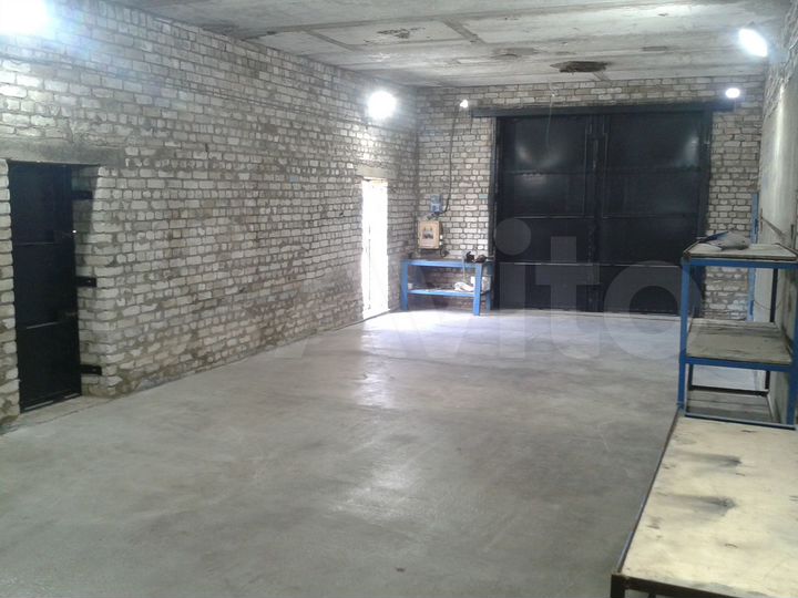 Гараж, > 30 м²