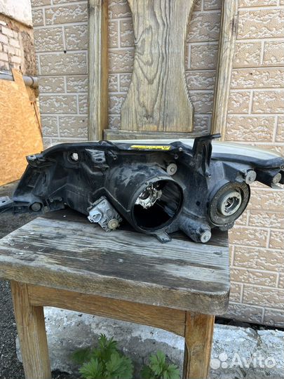 Фара для Toyota Corolla Fielder 160