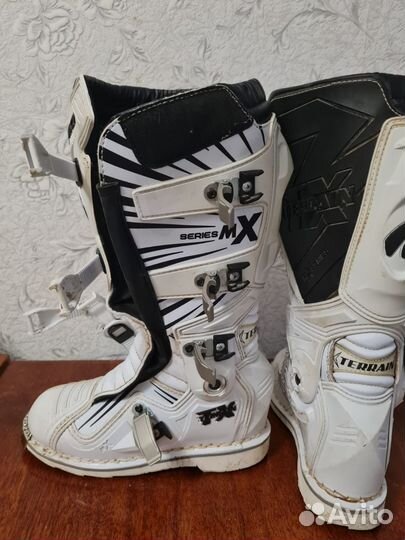 Боты для мотокросса