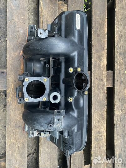Впускной коллектор M54B25 BMW e60