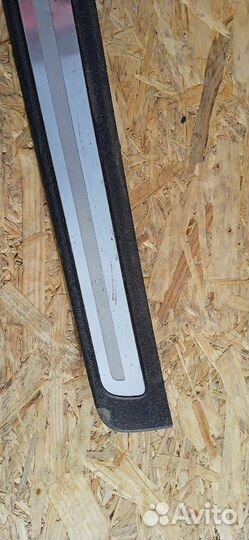 Накладка на порог правая Audi A5 8T 2010 8T0853374