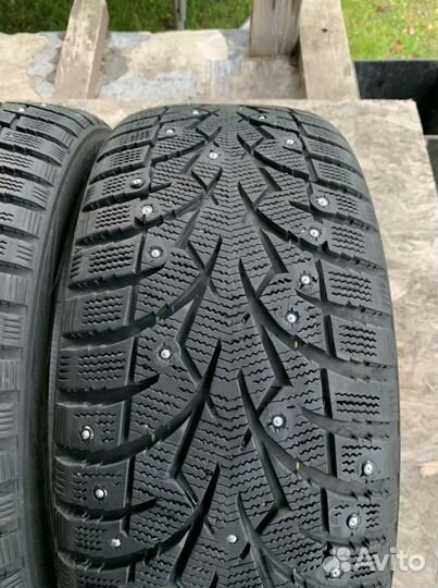 Toyo Observe G3-Ice 215/50 R17