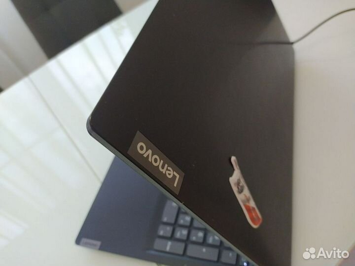 Ноутбук lenovo