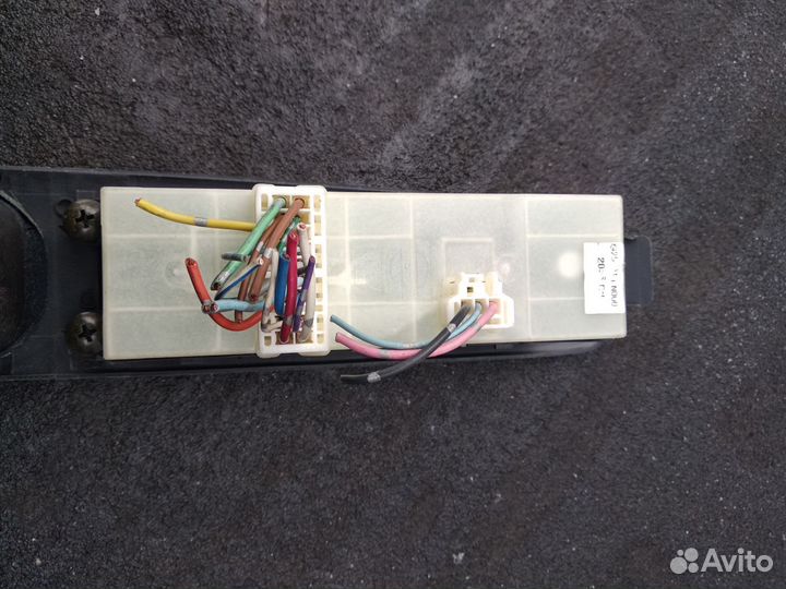 Блок стеклоподъёмников Nissan Serena C25