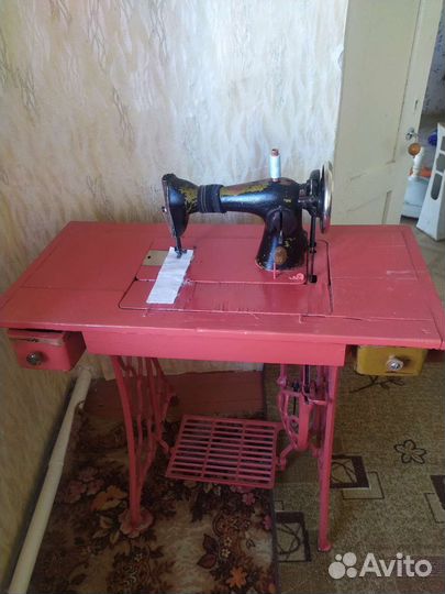 Швейная машина