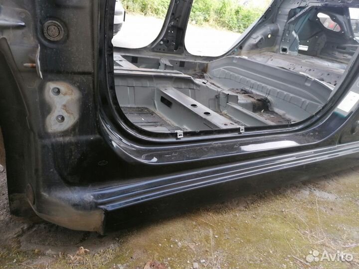 Порог Hyundai solaris Лев