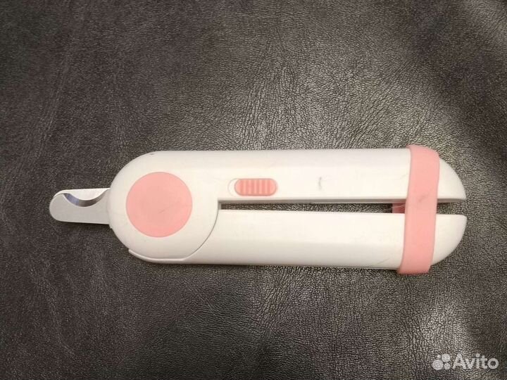 Кусачки для стрижки когтей с подсветкой