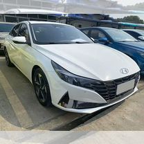 Hyundai Elantra 1.5 CVT, 2022, 21 000 км, с пробегом, цена 1 300 000 руб.