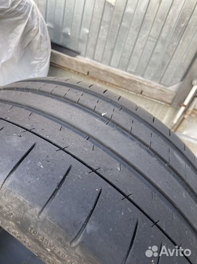Michelin Pilot Super Sport 255/40 R20