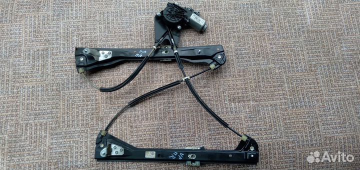 Стеклоподъемник двери VW Polo Sedan 2014г