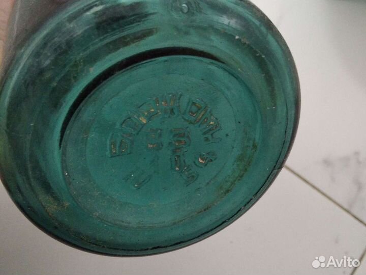 Бутылки старинные 1954