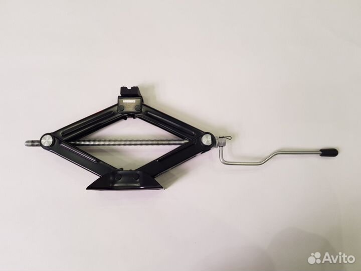 Надежный домкрат Heyner UltraLift Pro на 1.5 тонны