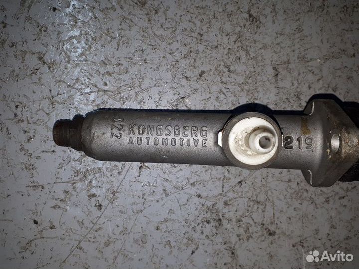 Главный цилиндр сцепления DAF XF105 (01.05)