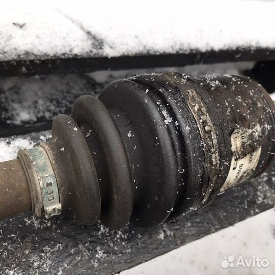 Полуось привод левый Mazda 3 BL BK