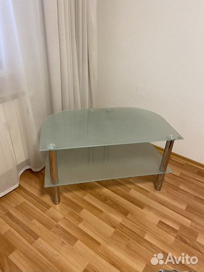 Стеклянная тумба