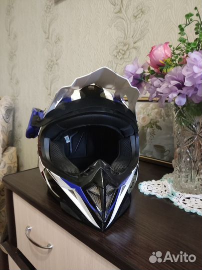 Кроссовый шлем