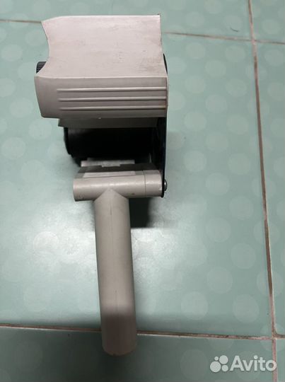 Прибор для склейки скотча на коробки