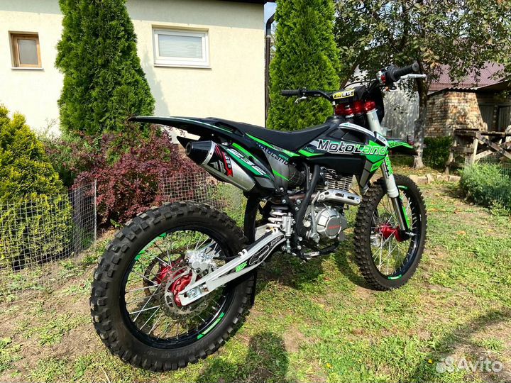 Motoland XT 250 HS (172FMM-4v) Мотоцикл Кросс