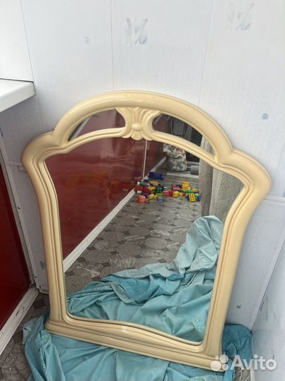 Зеркало с настольное