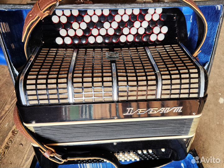 Баян пятирядный