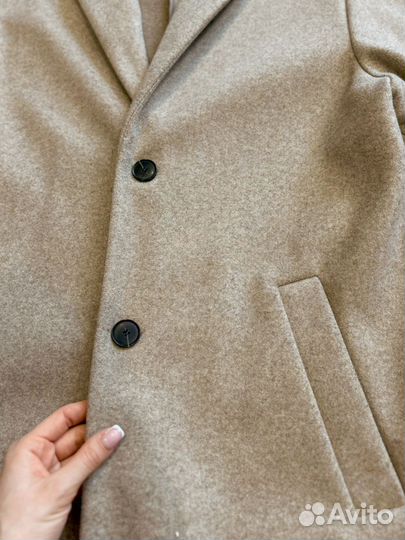 Пальто мужское L pull and bear