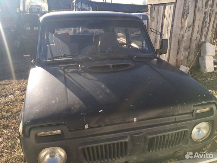 LADA 4x4 (Нива) 1.7 МТ, 1997, 100 000 км