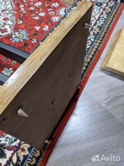 Стойки для студийных мониторов