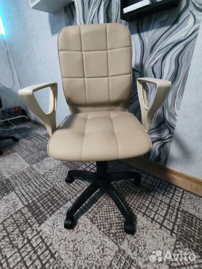 Компьютерное кресло