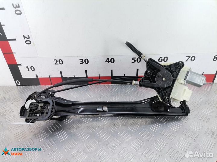 Стеклоподъемник передний правый Skoda Rapid 2015