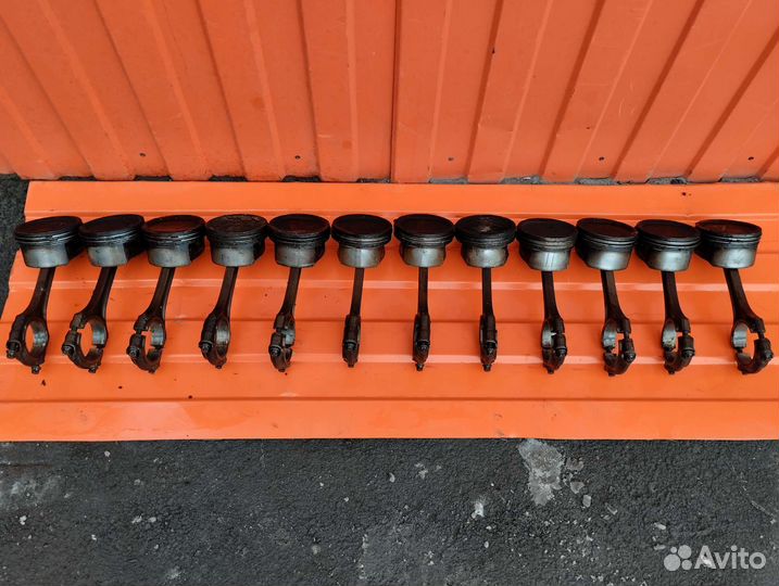 Поршень с шатуном Mercedes-Benz w220 m137 5.8