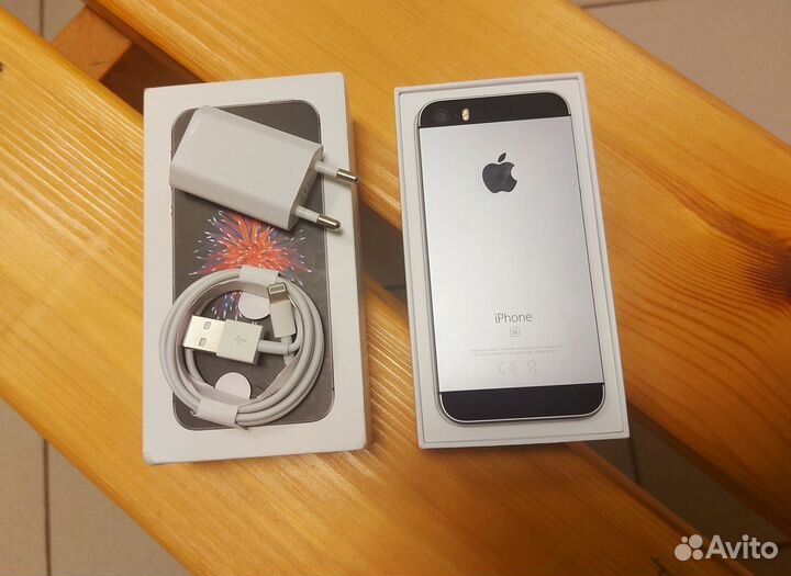 iPhone SE на 32 gb