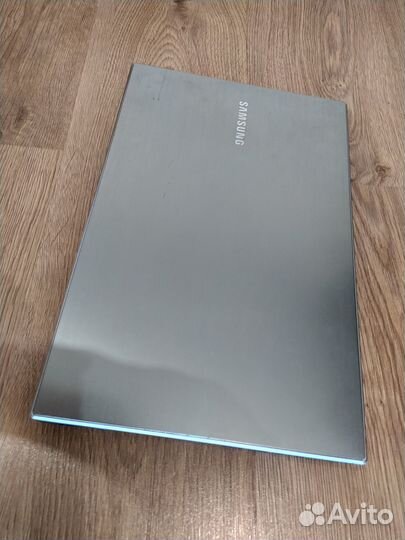 Ноутбук Samsung NP305V5A на запчасти