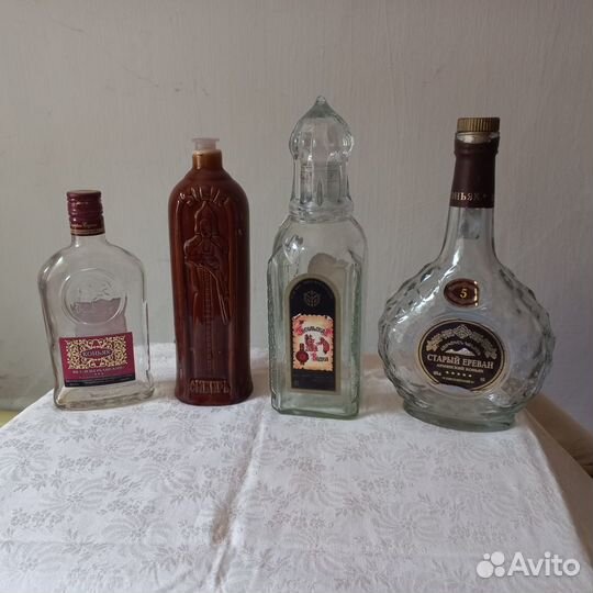 Бутылки стеклянные