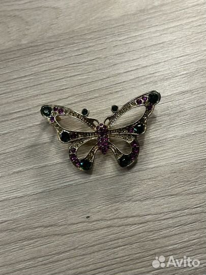 Брошь 