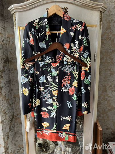 Пиджак и брюки zara