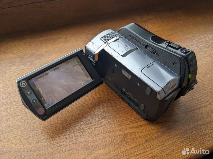 Видеокамера Sony DCR SR-85