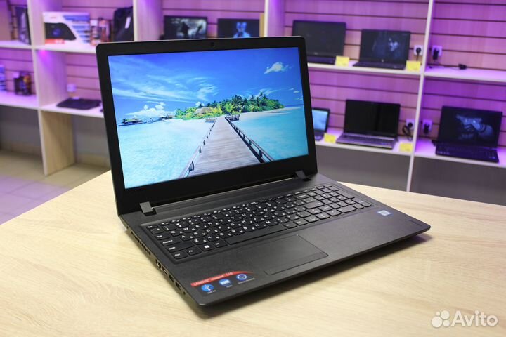 Lenovo в хорошем состоянии для учёбы и офиса