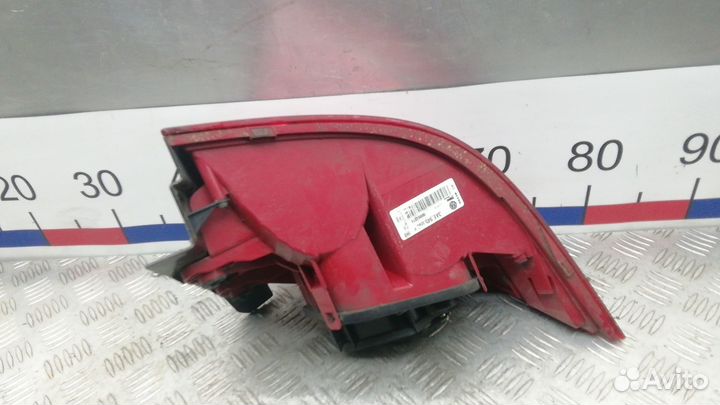 Фонарь задний правый Volkswagen Passat