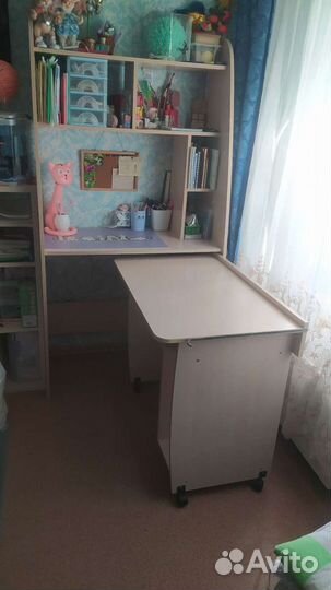 Стол компьютерный