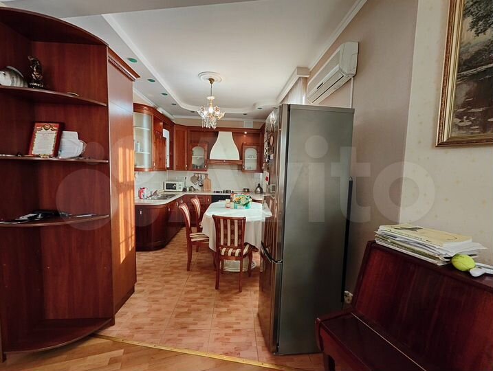 4-к. квартира, 150,6 м², 3/4 эт.